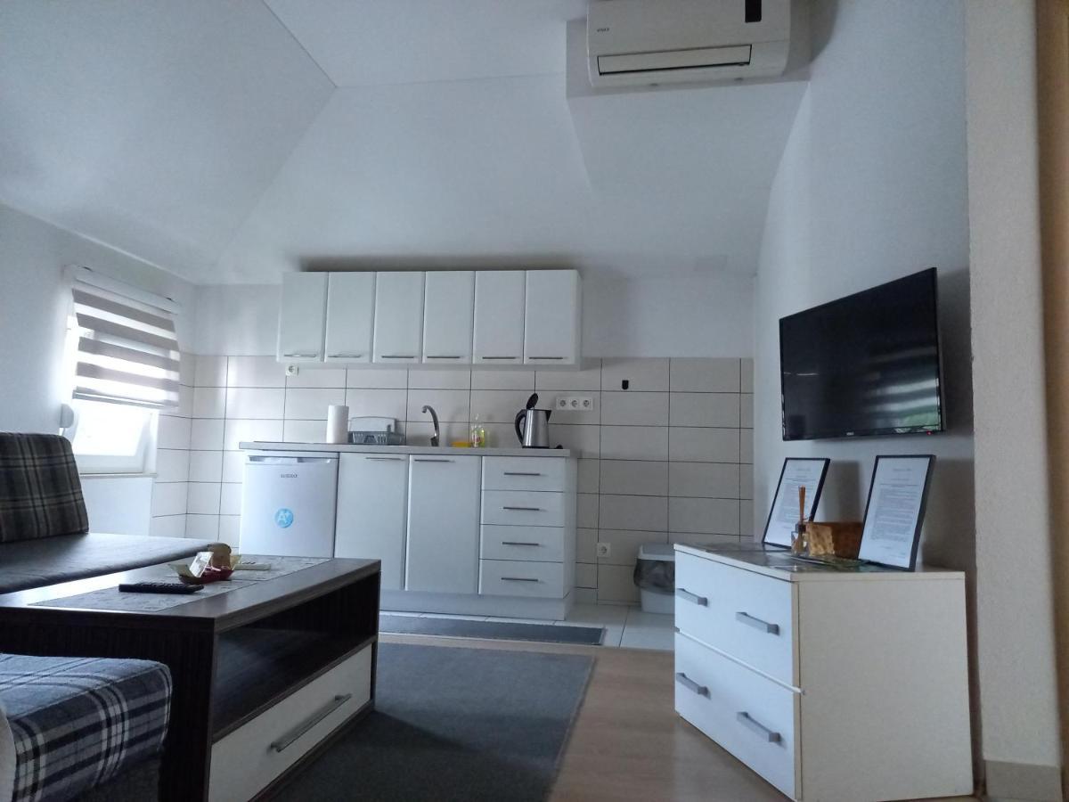 Apartments Platz Мостар Экстерьер фото