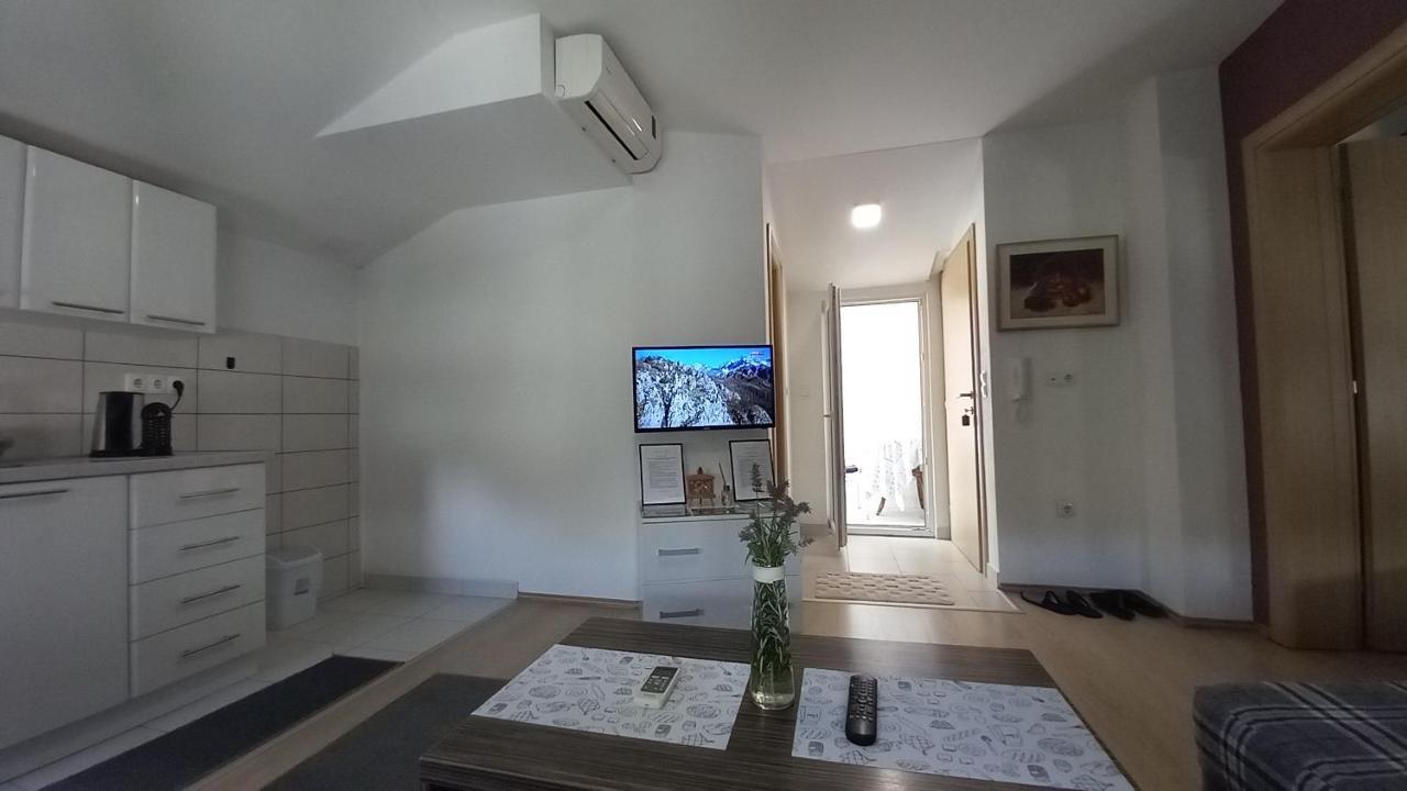 Apartments Platz Мостар Экстерьер фото