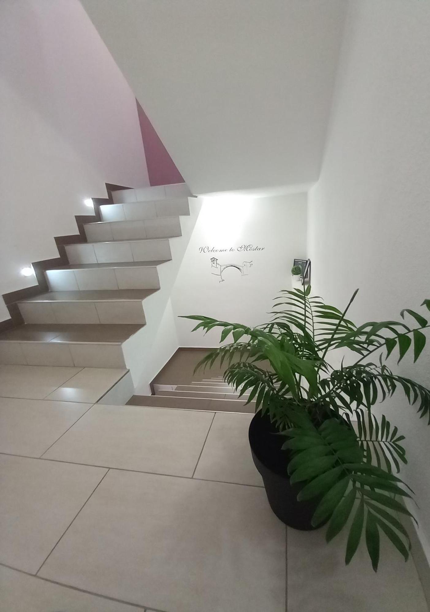 Apartments Platz Мостар Экстерьер фото